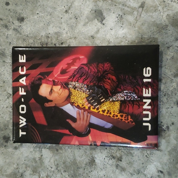 Batman 1989 Promo Set of Buttons - Picture 5 of 7